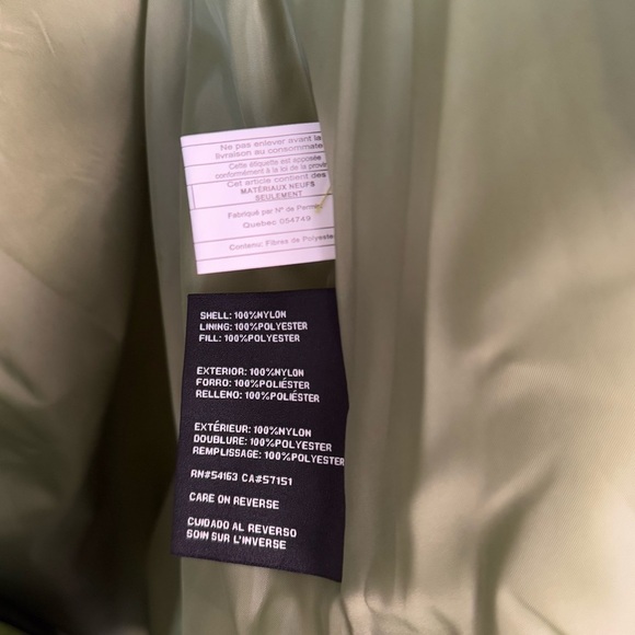 GUESS Women's High-Shine Hooded Puffer Coat Size M
 (new with tag) - Picture 14 of 15